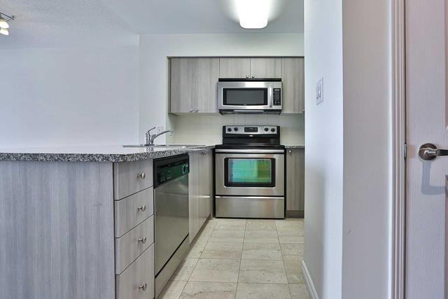 1602 - 35 Hollywood Ave, Condo with 1 bedrooms, 1 bathrooms and 1 parking in Toronto ON | Image 16