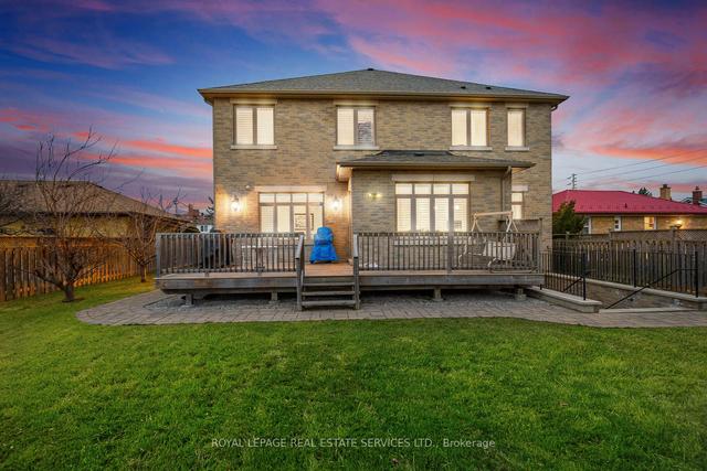 99 Dunbar Rd, House detached with 5 bedrooms, 7 bathrooms and 9 parking in Mississauga ON | Image 34