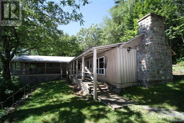 10404 Route 8, Home with 5 bedrooms, 2 bathrooms and null parking in Blissfield NB | Card Image