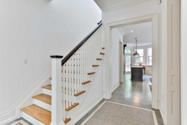 16 Rachael St, House semidetached with 3 bedrooms, 5 bathrooms and 1 parking in Toronto ON | Image 3
