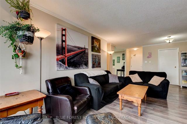416 - 15 Jacksway Cres, Condo with 3 bedrooms, 2 bathrooms and 1 parking in London ON | Image 3