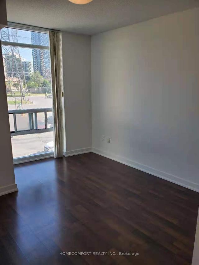 201 - 5740 Yonge St, Condo with 2 bedrooms, 2 bathrooms and 1 parking in Toronto ON | Image 6