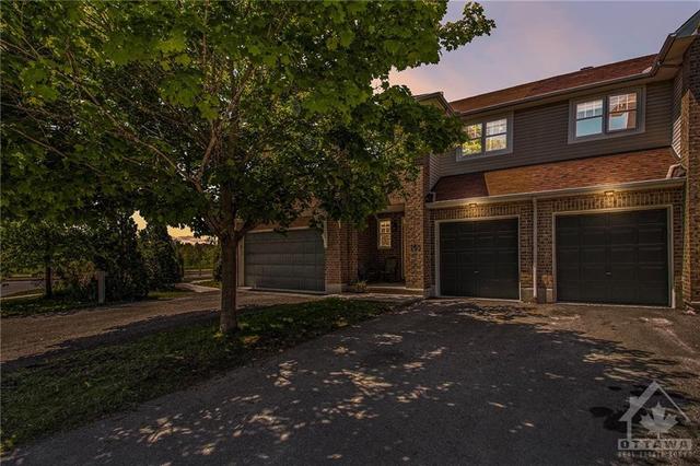 103 Shepody Circle, Townhouse with 3 bedrooms, 3 bathrooms and 3 parking in Ottawa ON | Image 2