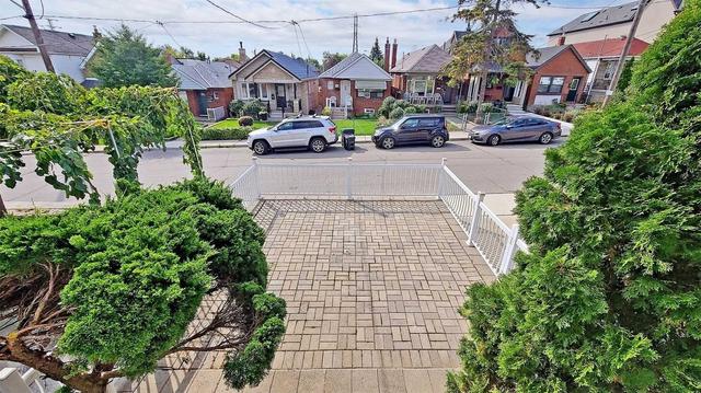 main - 297 Gilbert Ave, House detached with 3 bedrooms, 1 bathrooms and 0 parking in Toronto ON | Image 31