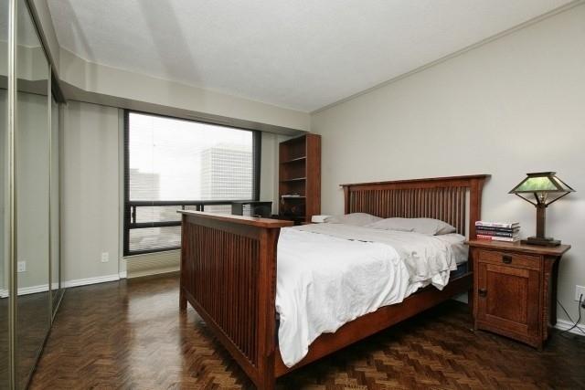 ph8 - 447 Walmer Rd, Condo with 1 bedrooms, 2 bathrooms and 1 parking in Toronto ON | Image 8