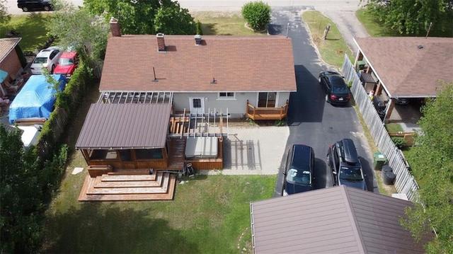 6 Elmer Avenue, House detached with 4 bedrooms, 2 bathrooms and 6 parking in Petawawa ON | Image 4