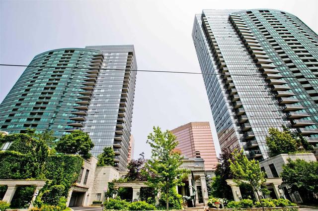 305 - 15 Greenview Ave, Condo with 2 bedrooms, 2 bathrooms and 1 parking in Toronto ON | Image 2
