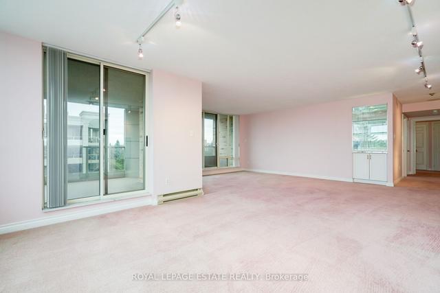 514 - 215 The Donway W, Condo with 2 bedrooms, 2 bathrooms and 1 parking in Toronto ON | Image 37
