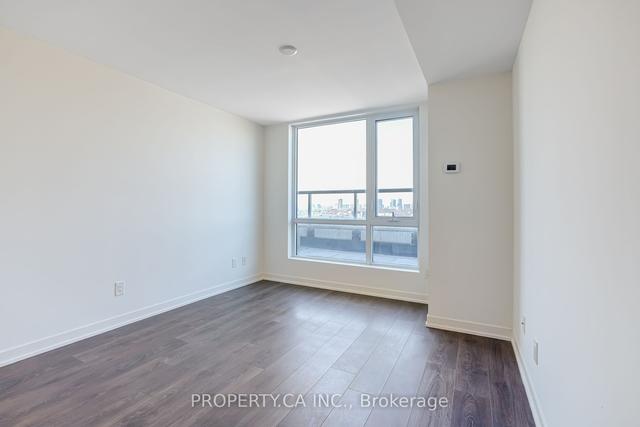 713 - 1401 Oconnor Dr, Condo with 2 bedrooms, 2 bathrooms and 1 parking in Toronto ON | Image 3