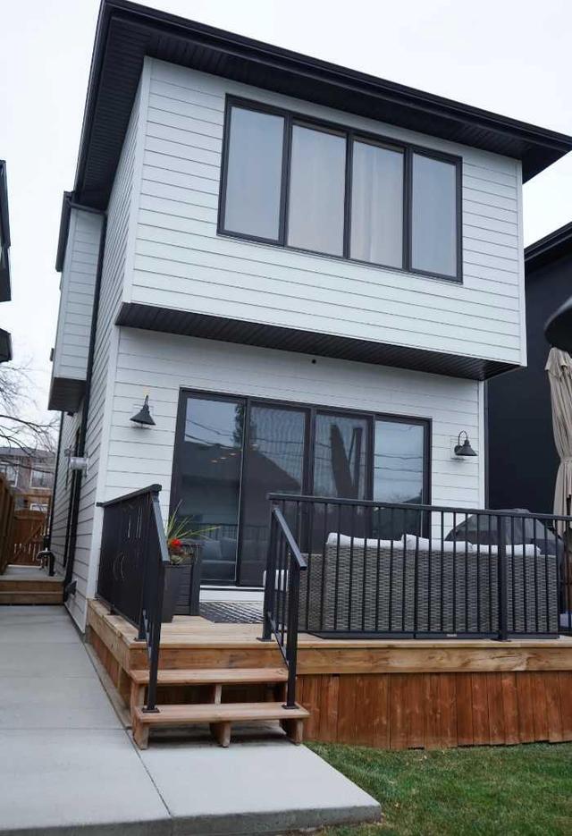 1715 19 Avenue Nw, House detached with 4 bedrooms, 3 bathrooms and 2 parking in Calgary AB | Image 26