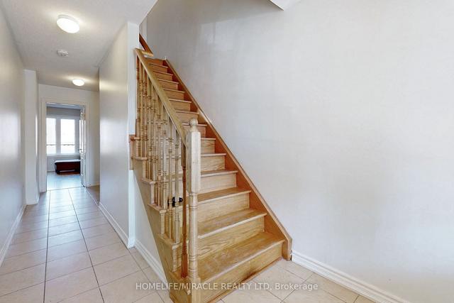 10 Miami Grve, House attached with 4 bedrooms, 3 bathrooms and 2 parking in Brampton ON | Image 20