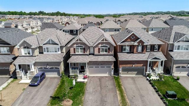 68 Wannamaker Cres, House detached with 4 bedrooms, 3 bathrooms and 4 parking in Cambridge ON | Image 24