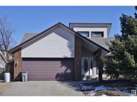 5409 56 St, House detached with 2 bedrooms, 2 bathrooms and 4 parking in Beaumont AB | Card Image