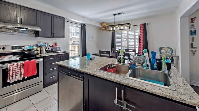 298 Kenneth Cole Dr, House detached with 4 bedrooms, 3 bathrooms and 3 parking in Clarington ON | Image 4