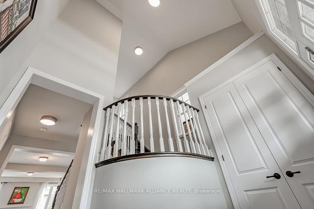282 Bethpage Dr, House detached with 4 bedrooms, 3 bathrooms and 4 parking in Oakville ON | Image 35