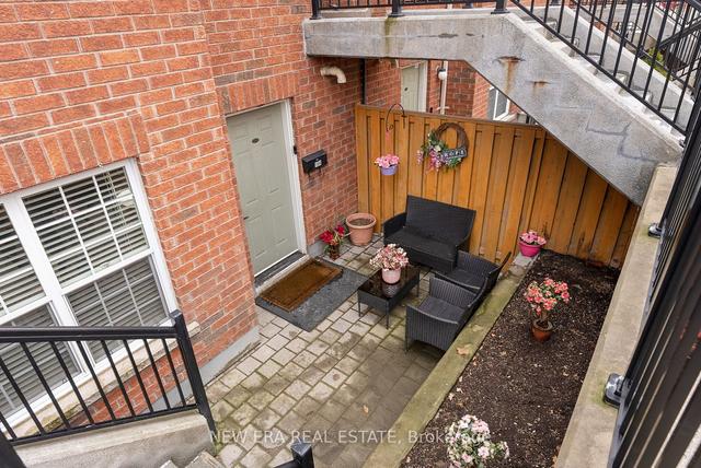 104 - 15 Strangford Lane, Townhouse with 2 bedrooms, 2 bathrooms and 1 parking in Toronto ON | Image 25
