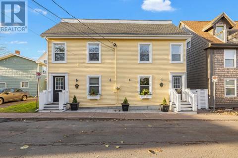 9 King Street, House detached with 3 bedrooms, 2 bathrooms and null parking in Charlottetown PE | Card Image