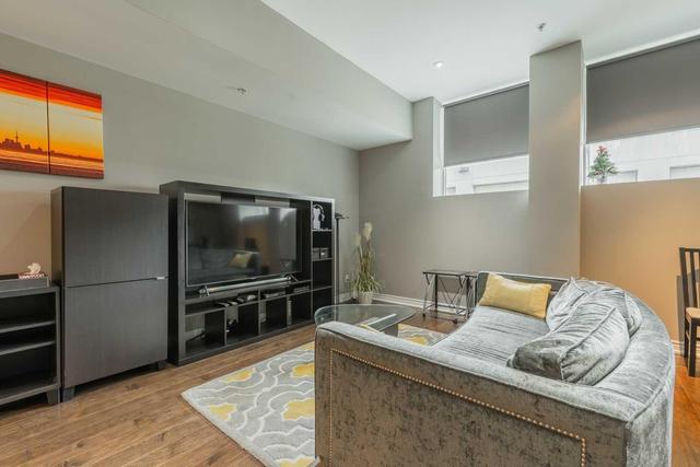 101 - 50 Murray St W, Condo with 2 bedrooms, 1 bathrooms and 1 parking in Hamilton ON | Image 11