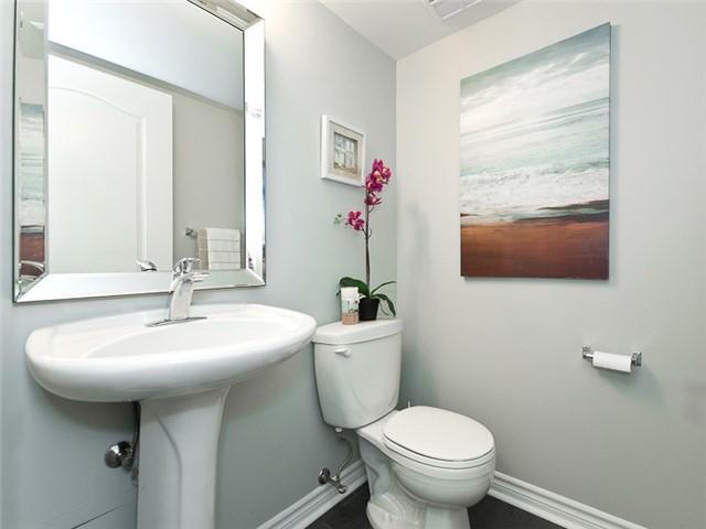 404 - 30 Hayden St, Condo with 1 bedrooms, 2 bathrooms and 1 parking in Toronto ON | Image 10