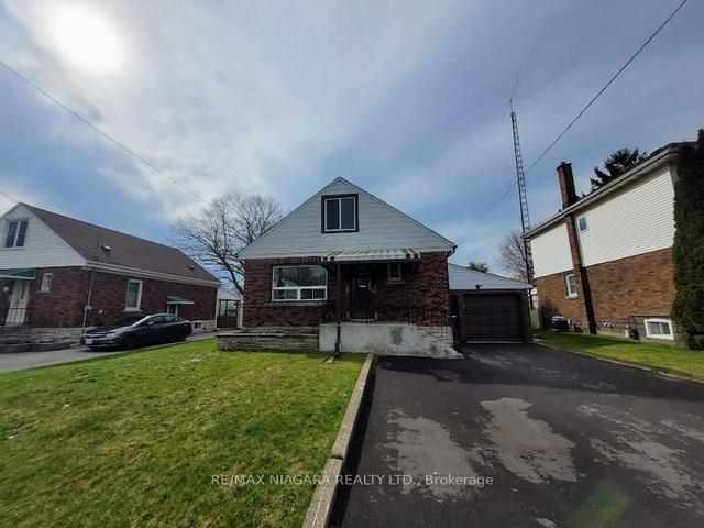6476 Maranda St, House detached with 3 bedrooms, 2 bathrooms and 4 parking in Niagara Falls ON | Image 12