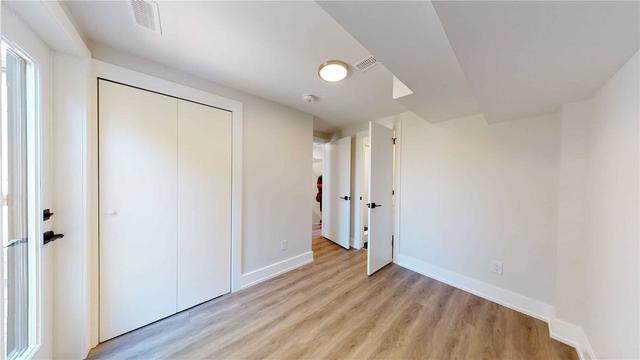 unit 2 - 320 Albany Ave, House detached with 2 bedrooms, 1 bathrooms and 1 parking in Toronto ON | Image 13