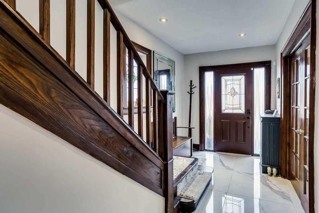 12 Deloraine Ave, House detached with 3 bedrooms, 3 bathrooms and 2 parking in Toronto ON | Image 7