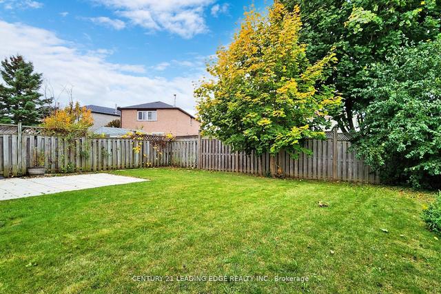 70 Jaffray Rd, House attached with 3 bedrooms, 3 bathrooms and 3 parking in Markham ON | Image 26