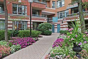 501 - 1093 Kingston Rd, Condo with 2 bedrooms, 2 bathrooms and 2 parking in Toronto ON | Image 1