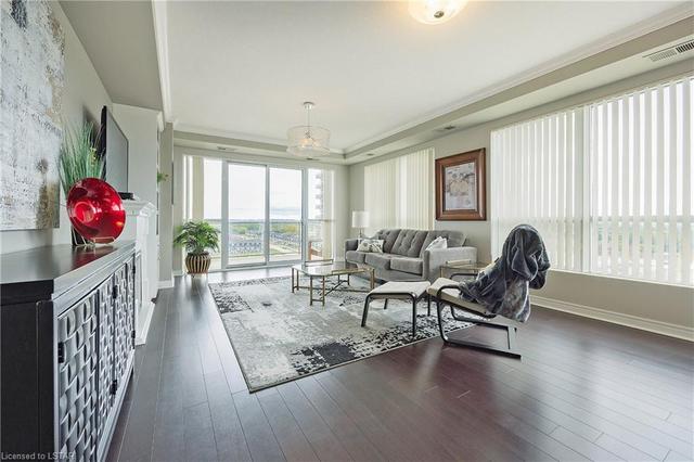 803 - 1030 Coronation Drive, House attached with 2 bedrooms, 2 bathrooms and 2 parking in London ON | Image 3