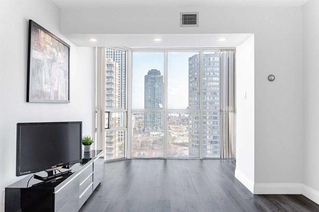 1412 - 265 Enfield Pl, Condo with 2 bedrooms, 2 bathrooms and 1 parking in Mississauga ON | Image 13