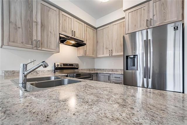 12 - 8273 Tulip Tree Drive Drive, House attached with 3 bedrooms, 2 bathrooms and 2 parking in Niagara Falls ON | Image 17