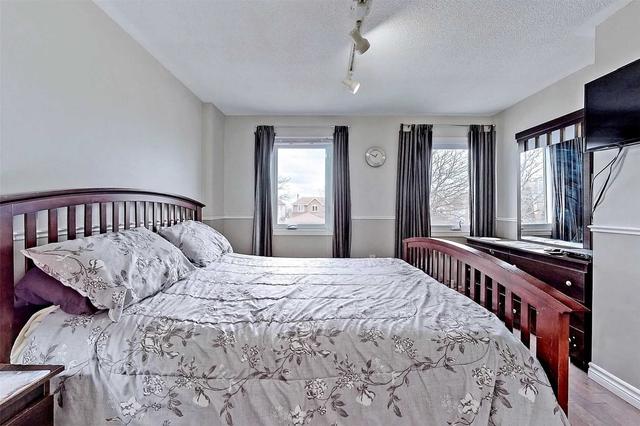 1647 Middleton St, House detached with 3 bedrooms, 4 bathrooms and 3 parking in Pickering ON | Image 25