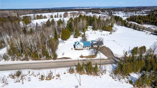 24 Crooked Rapids Road, House detached with 3 bedrooms, 2 bathrooms and 5 parking in North Algona Wilberforce ON | Image 28