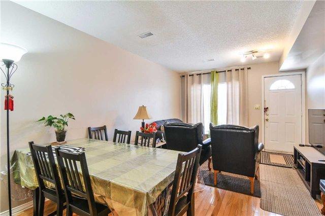 29 - 75 Strathaven Dr, Townhouse with 3 bedrooms, 3 bathrooms and 1 parking in Mississauga ON | Image 6