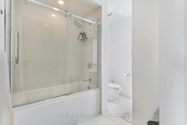 494 Shaw St, House attached with 3 bedrooms, 3 bathrooms and 1 parking in Toronto ON | Image 7