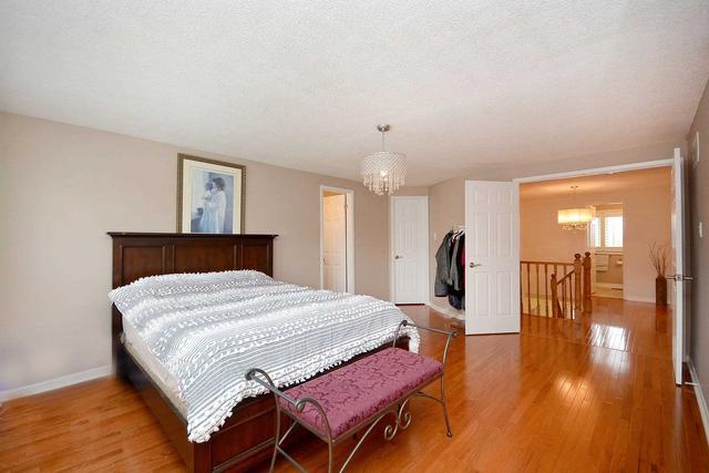 5312 Thornwood Dr, House detached with 4 bedrooms, 4 bathrooms and 4 parking in Mississauga ON | Image 16
