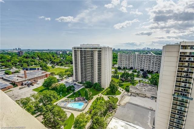 ph2 - 812 Burnhamthorpe Road, House attached with 3 bedrooms, 2 bathrooms and 1 parking in Toronto ON | Image 21