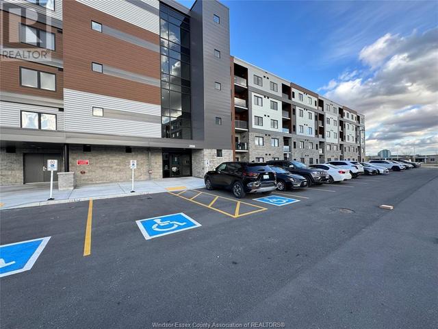 319 - 2550 Sandwich West Parkway, Condo with 2 bedrooms, 2 bathrooms and null parking in LaSalle ON | Image 5