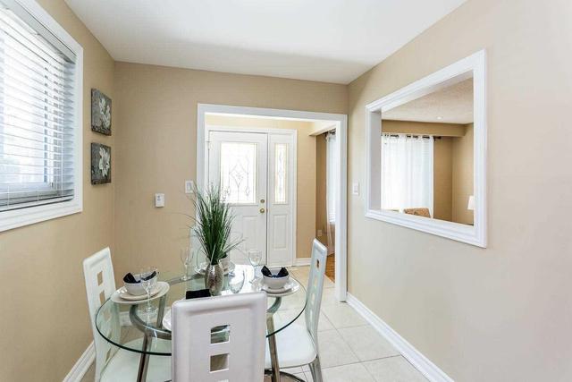 25 Glenmore Cres, House semidetached with 3 bedrooms, 3 bathrooms and 4 parking in Brampton ON | Image 8
