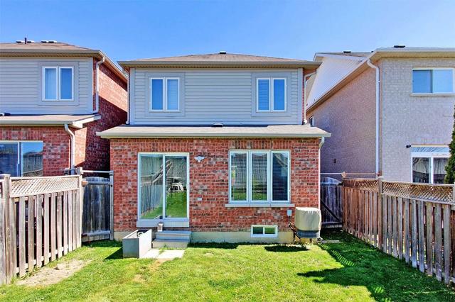 26 Charcoal Way, House attached with 3 bedrooms, 4 bathrooms and 3 parking in Brampton ON | Image 21