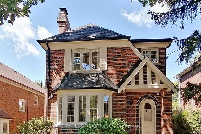 54 Duncannon Dr, House detached with 3 bedrooms, 3 bathrooms and 3 parking in Toronto ON | Image 1