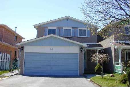 86 Rushmore Cres, House detached with 3 bedrooms, 3 bathrooms and 2 parking in Brampton ON | Image 1