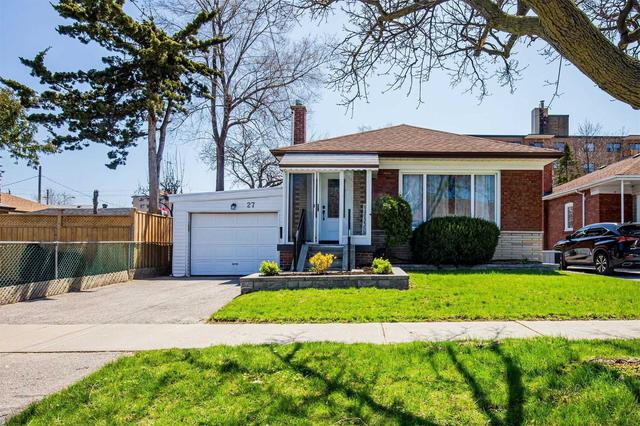 27 Goldsmith Ave, House detached with 3 bedrooms, 3 bathrooms and 2 parking in Toronto ON | Image 1