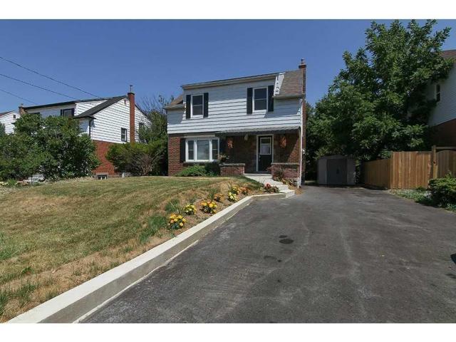775 Upper Gage Ave, House detached with 3 bedrooms, 3 bathrooms and 4 parking in Hamilton ON | Image 1