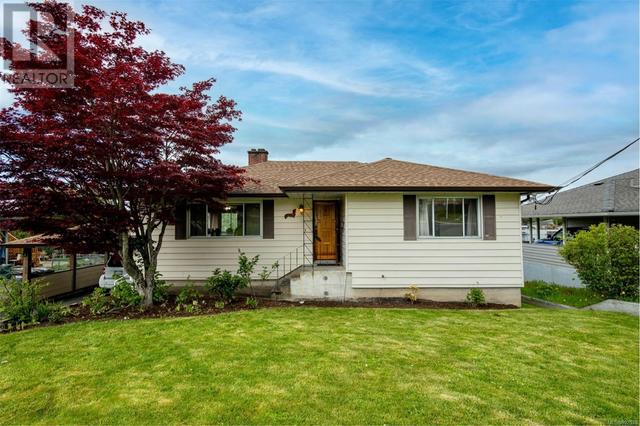 3696 Raymond St S, House detached with 4 bedrooms, 2 bathrooms and 5 parking in Saanich BC | Image 24