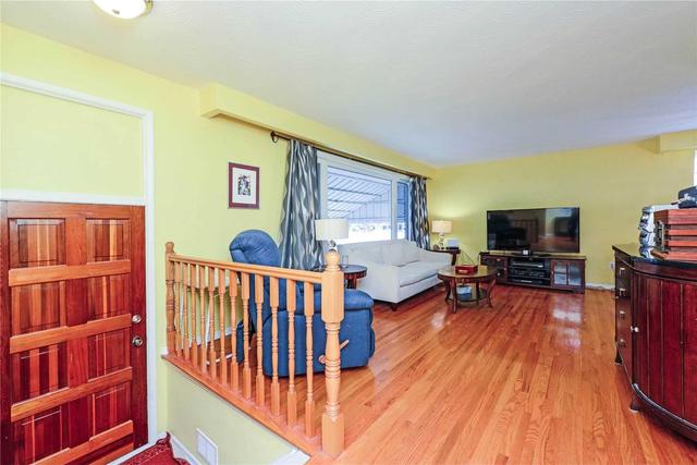 3 Gretna Dr, House detached with 3 bedrooms, 2 bathrooms and 8 parking in Brampton ON | Image 9