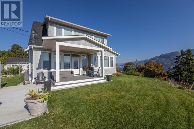 119 Pineview Drive, House detached with 3 bedrooms, 2 bathrooms and 4 parking in Okanagan Similkameen I BC | Image 3