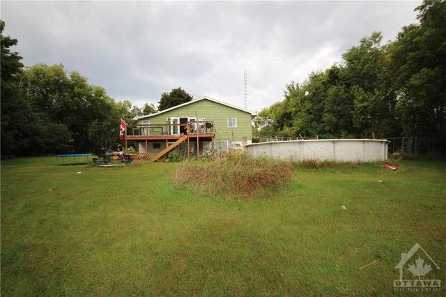 559 9th Concession Road, House detached with 5 bedrooms, 2 bathrooms and 6 parking in Rideau Lakes ON | Image 3