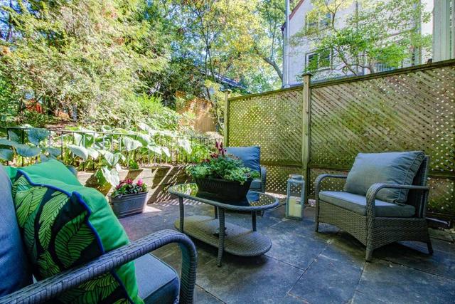 Th 2 - 16 Balmy Ave, Townhouse with 3 bedrooms, 2 bathrooms and 1 parking in Toronto ON | Image 7