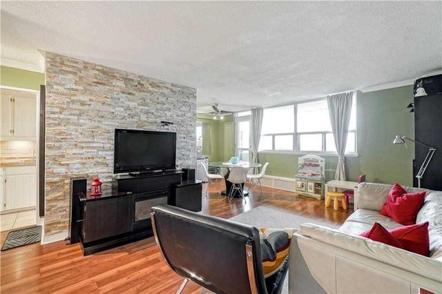 1405 - 541 Blackthorn Ave, Condo with 2 bedrooms, 1 bathrooms and 2 parking in Toronto ON | Image 30